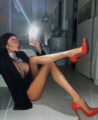 Стриптизерша проститутка Сабина, от 10000 руб. в час, круглосуточно