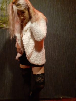 Красивая инди (24 лет) – развратница в Сочи (Сочи)