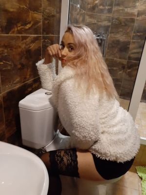 Снять девушку на час (Ника SEX, 24 лет)