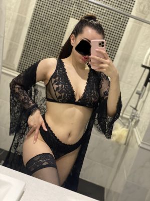 секс модель Милана  — подробные фото