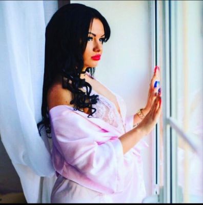 Мариша Адлер, 21