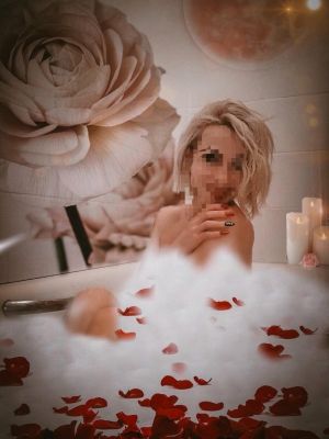 Ксюша (Сочи), эротические фото