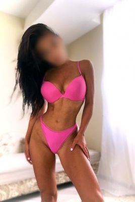 Юлиана  — массаж «Ветка сакуры»