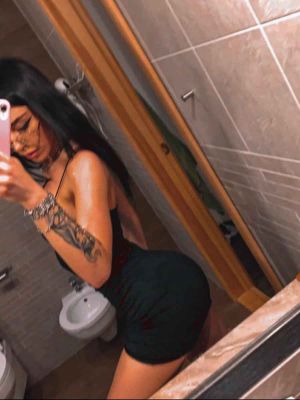 Секс услуги в гостиничном номере — 8 988 280-50-81 (блядь Лиля SEX)