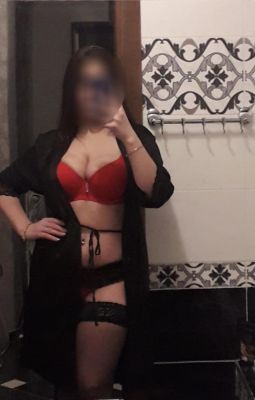 Алена, 28 лет — госпожа со страпоном