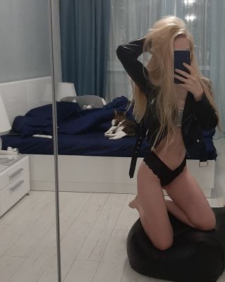 вызов стриптезерши в Сочи (Лиза❤, тел. 8 918 602-79-19)